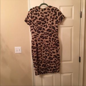 Banana Republic NWOT stretch leopard Dress